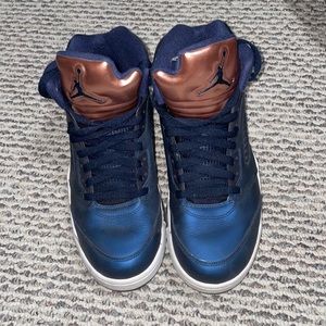 Jordan 5 bronze size 9.5